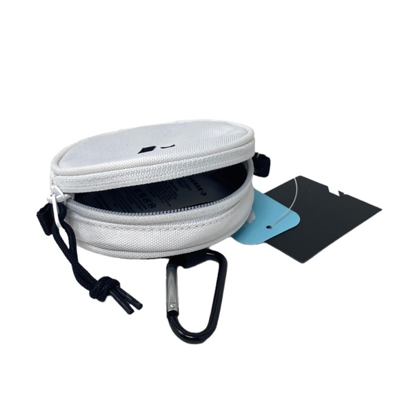 Converse Utility Pouch Unisex Bag White Zip Logo 10023842-A01 - Picture 5 of 7